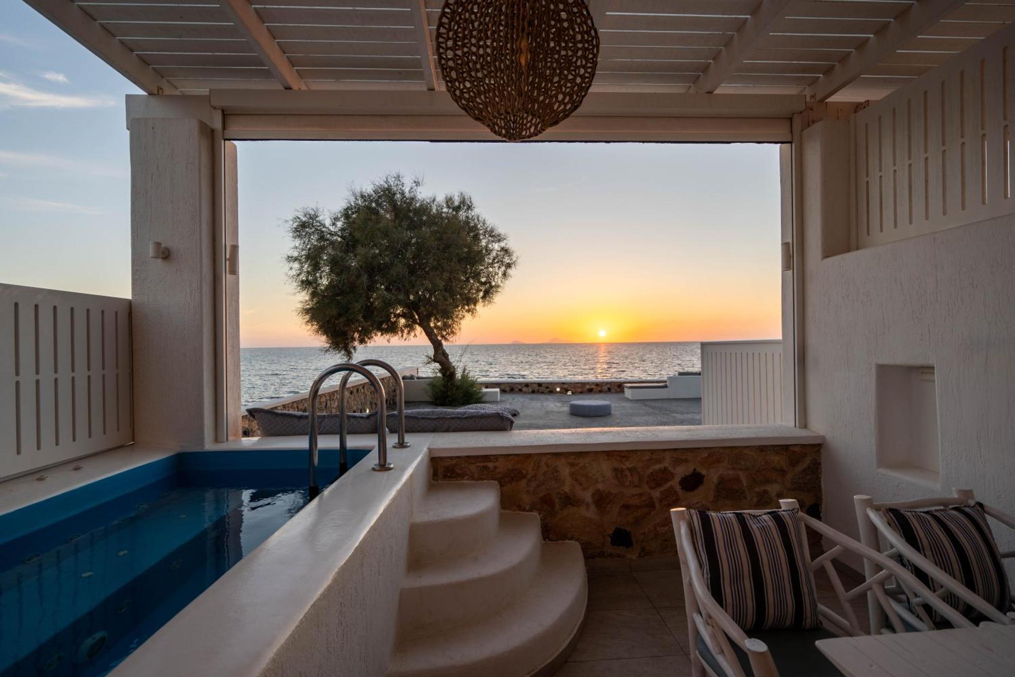 Aegean Melody Suites & Villas Vlychada Exterior photo