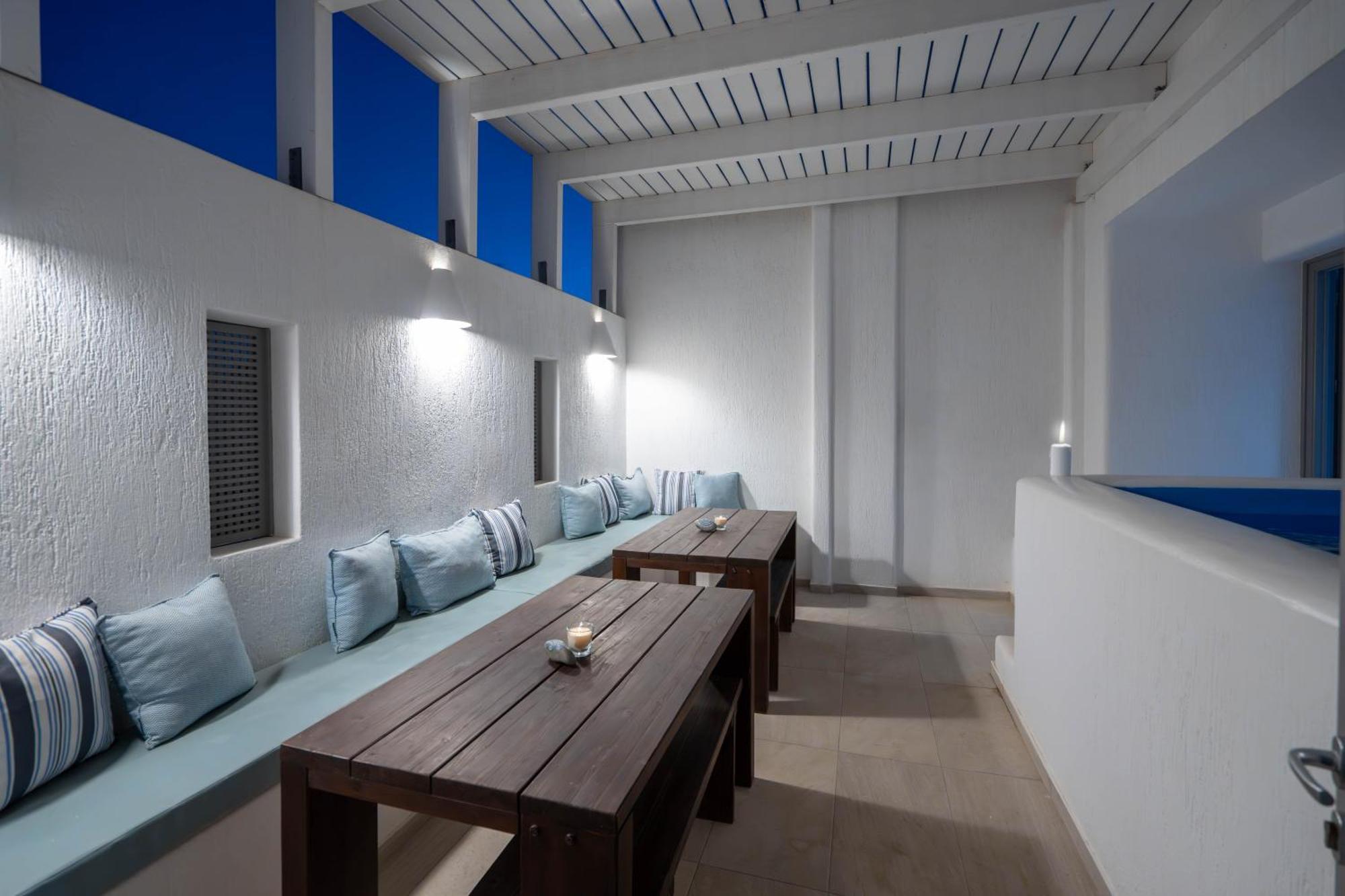 Aegean Melody Suites & Villas Vlychada Exterior photo