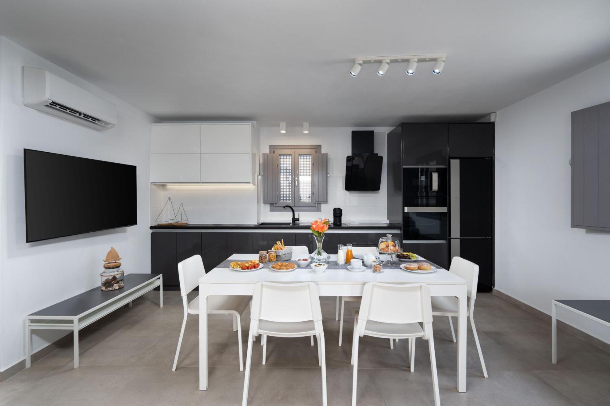 Aegean Melody Suites & Villas Vlychada Exterior photo