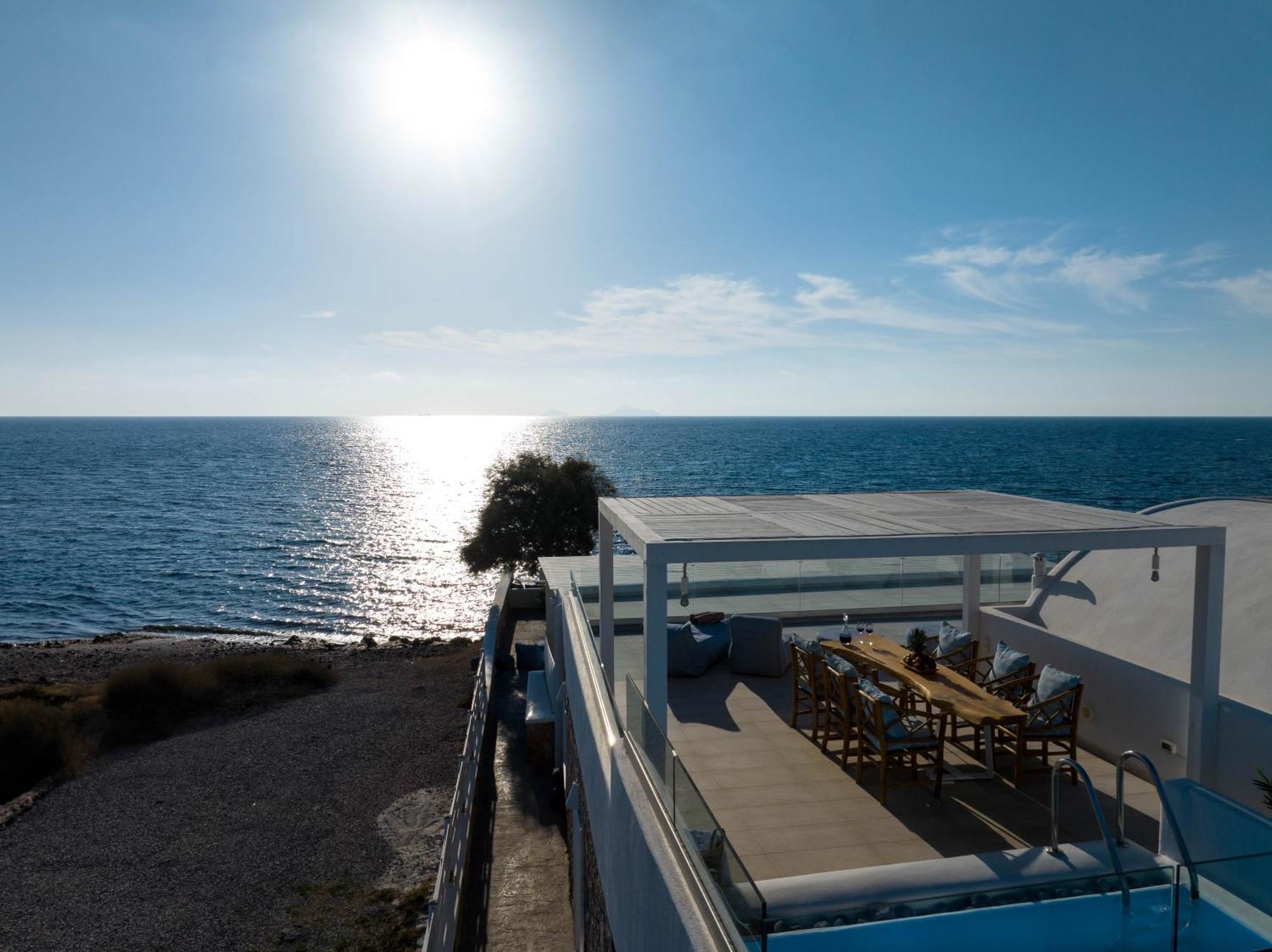 Aegean Melody Suites & Villas Vlychada Exterior photo