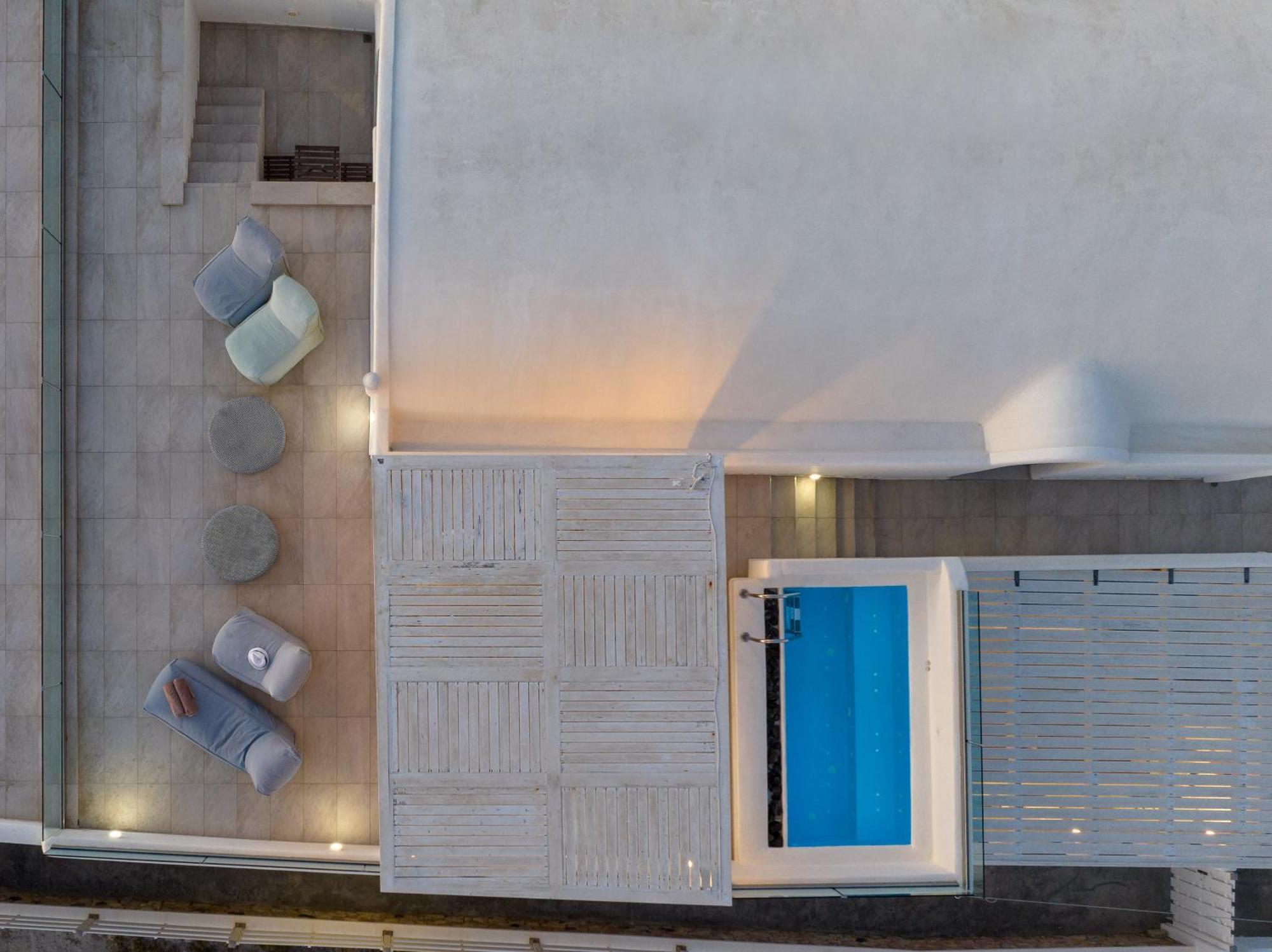 Aegean Melody Suites & Villas Vlychada Exterior photo