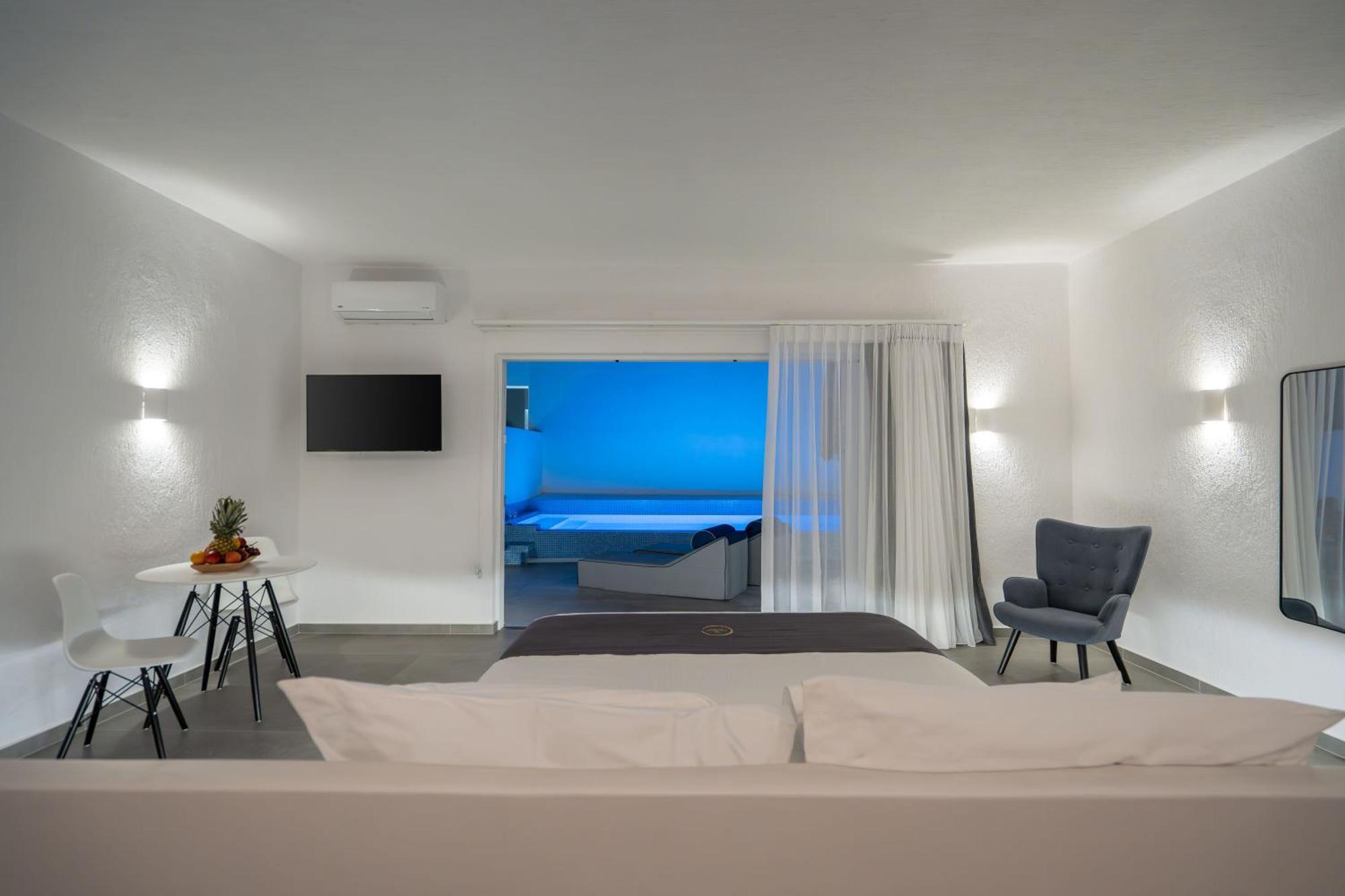 Aegean Melody Suites & Villas Vlychada Exterior photo