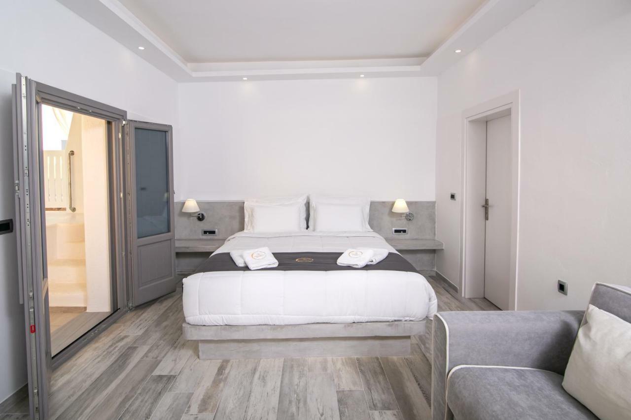 Aegean Melody Suites & Villas Vlychada Exterior photo
